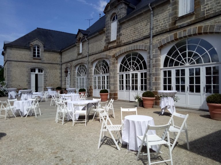 Assise en bois blanc